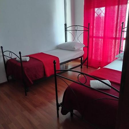 Appartamento Con Due Camere Pressi Eur Rzym Zewnętrze zdjęcie